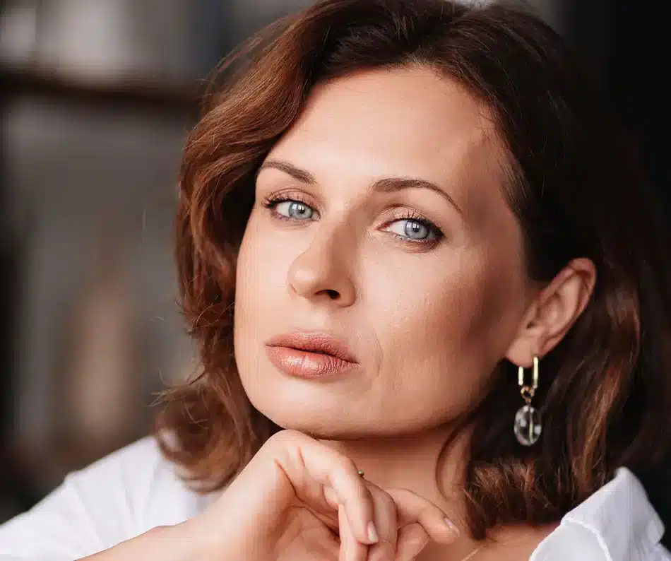 1765310764_eyelid-surgery-intro